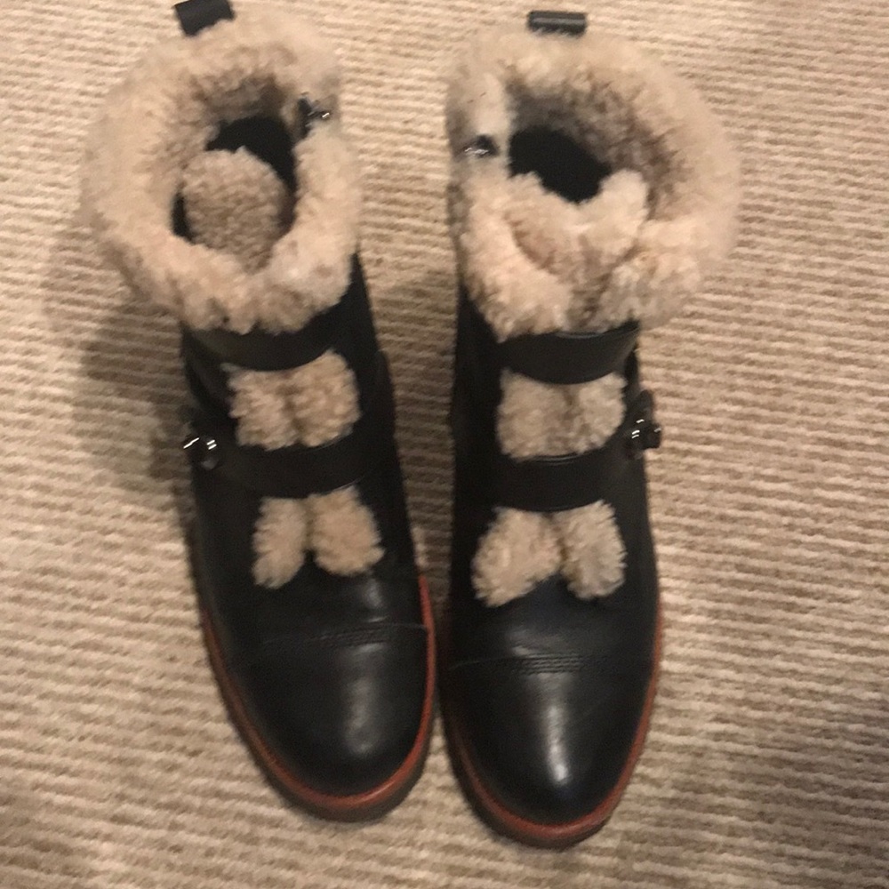 Super warm, little under 21/2”heel